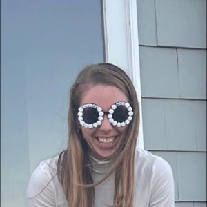 Meet your Posher, Andrea